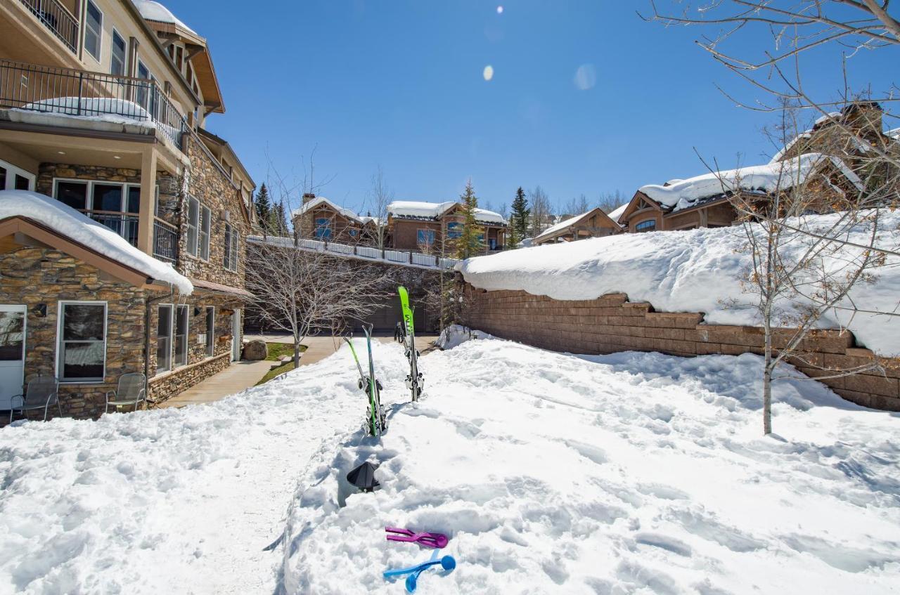 Woodrun Place Сноумас Вилидж Екстериор снимка